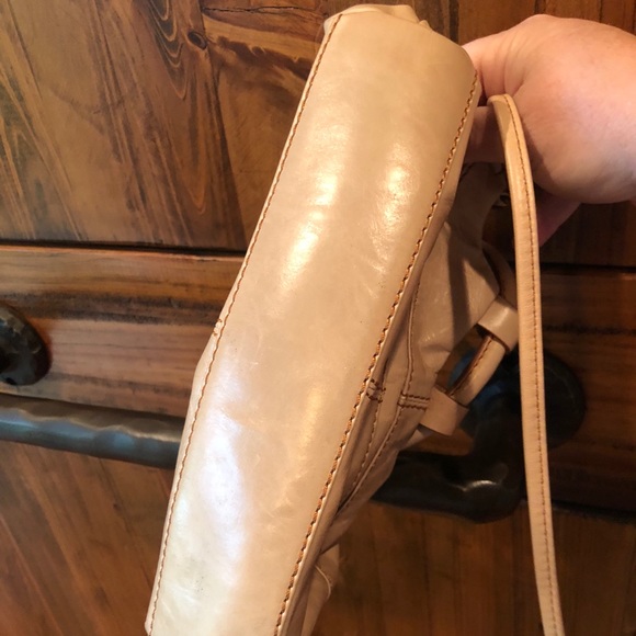 Off white small HOBO purse - Picture 4 of 4